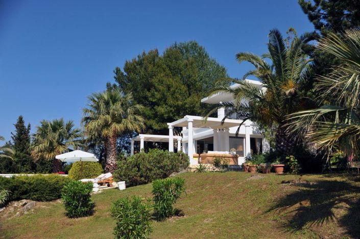 Image No.7-4 Bed House for sale