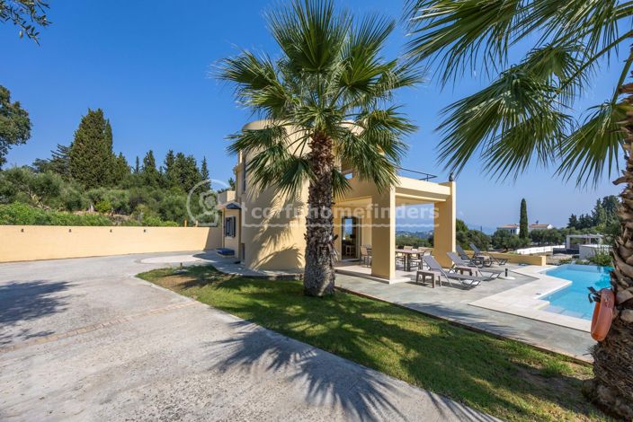 Image No.20-4 Bed House for sale