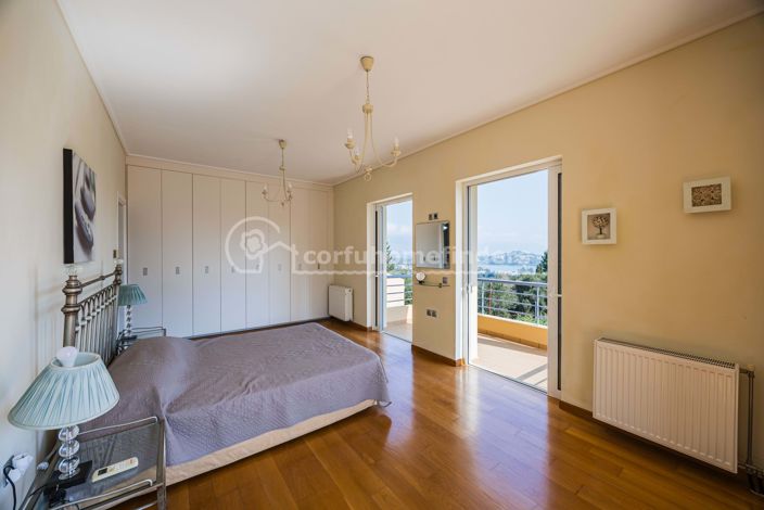 Image No.9-4 Bed House for sale