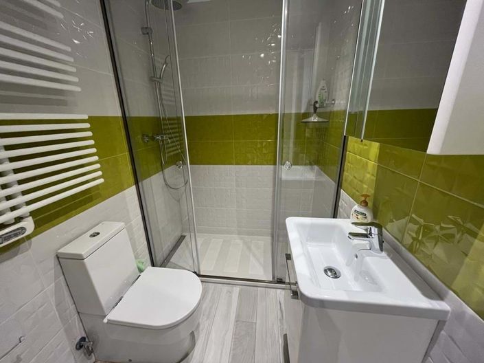 Image No.12-4 Bed House for sale