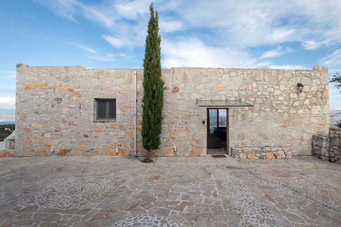 Image No.8-3 Bed House for sale