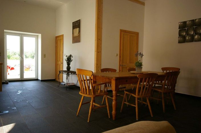 Image No.3-4 Bed House for sale