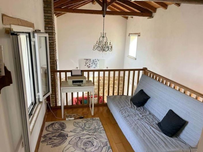 Image No.8-3 Bed House for sale