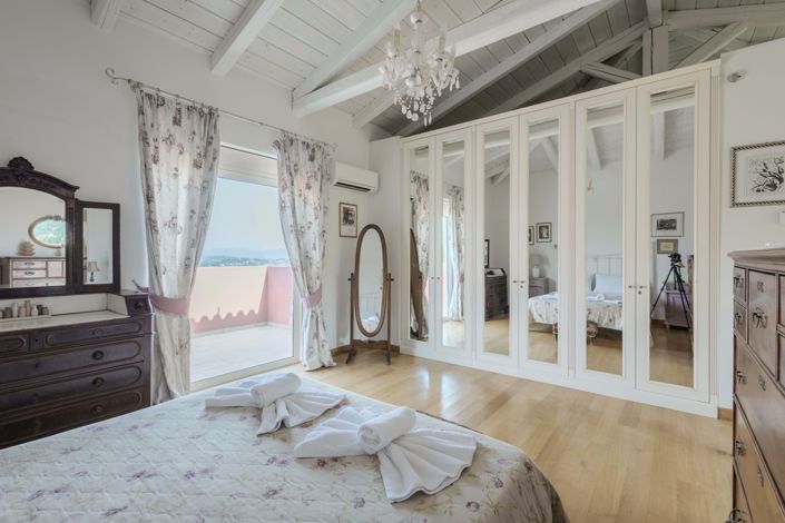 Image No.14-4 Bed House for sale