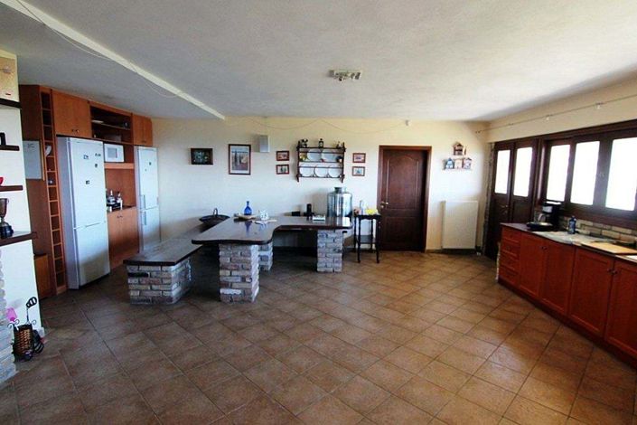 Image No.13-Maison de 4 chambres à vendre à Kato Korakiana