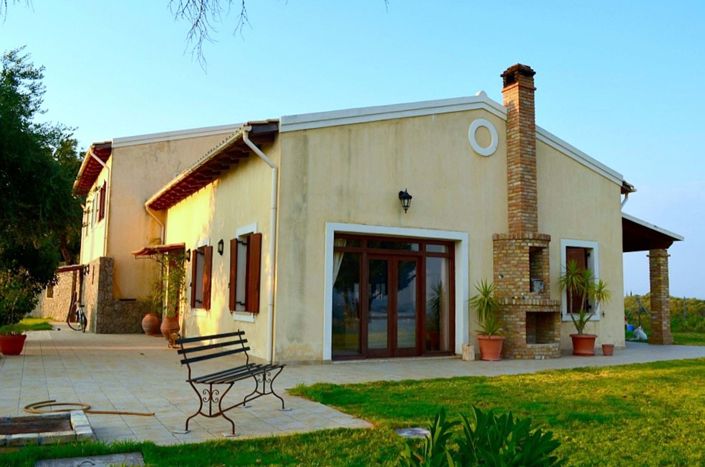 Image No.9-Maison de 4 chambres à vendre à Kato Korakiana