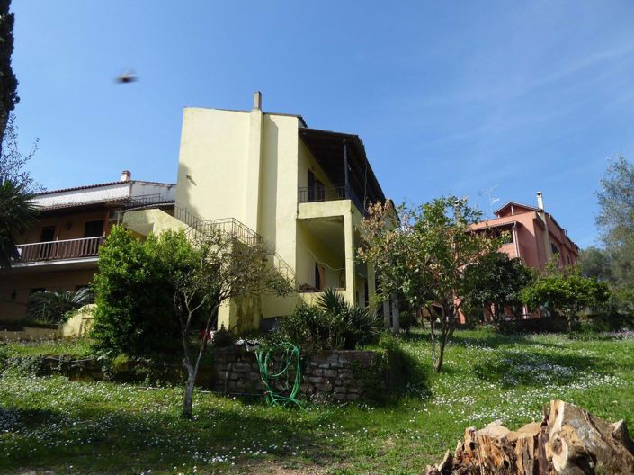 Image No.16-6 Bed Apartment for sale