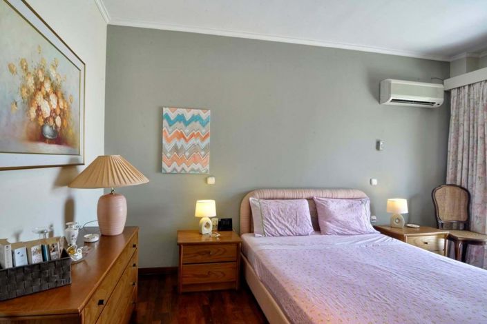 Image No.10-5 Bed House for sale