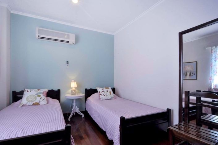 Image No.11-5 Bed House for sale