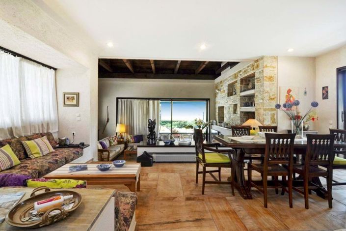 Image No.6-5 Bed House for sale