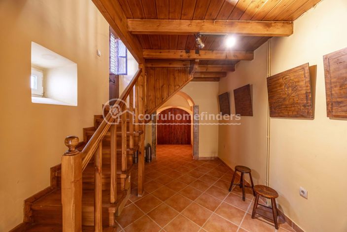 Image No.5-7 Bed House for sale