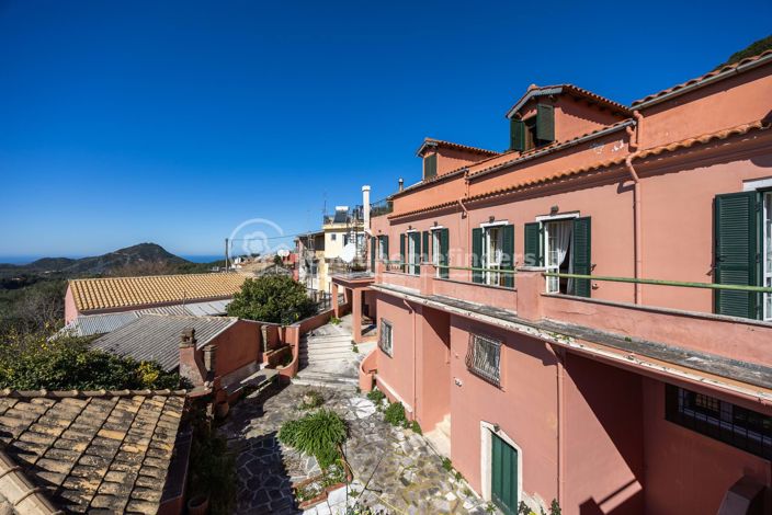 Image No.34-7 Bed House for sale