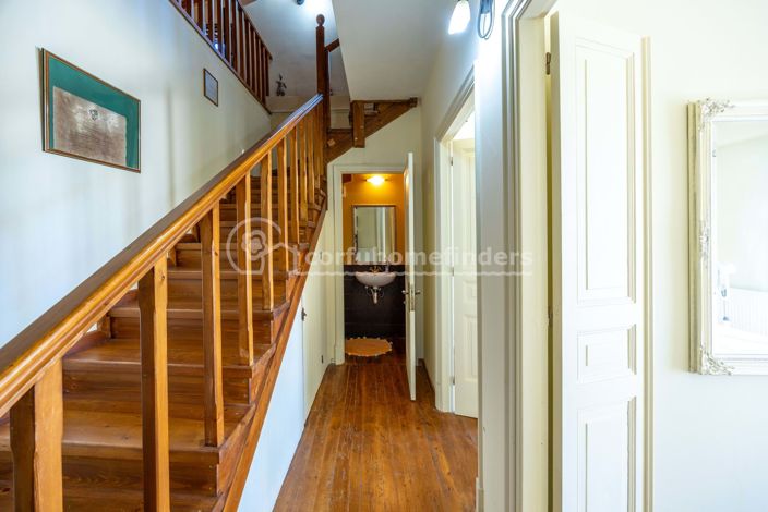 Image No.31-7 Bed House for sale