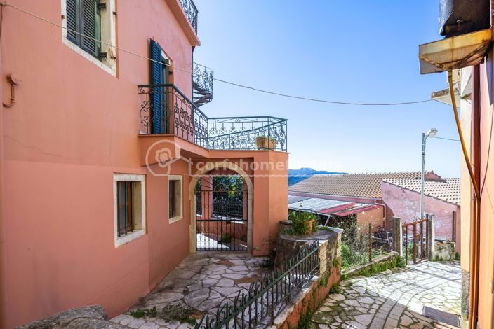 Image No.36-7 Bed House for sale