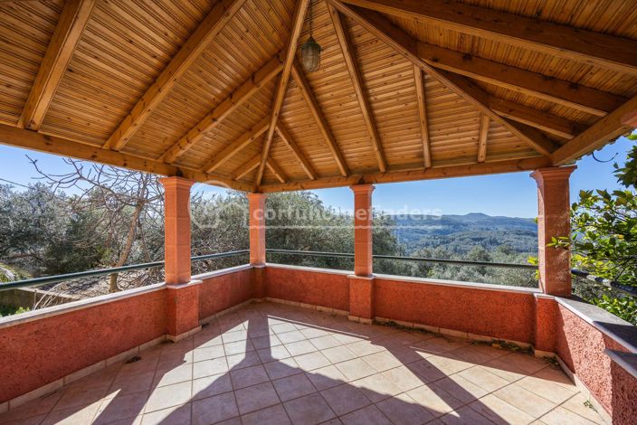 Image No.13-7 Bed House for sale