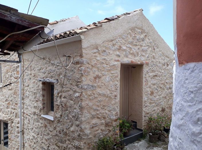 Image No.10-1 Bed House for sale