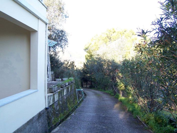 Image No.14-4 Bed House for sale