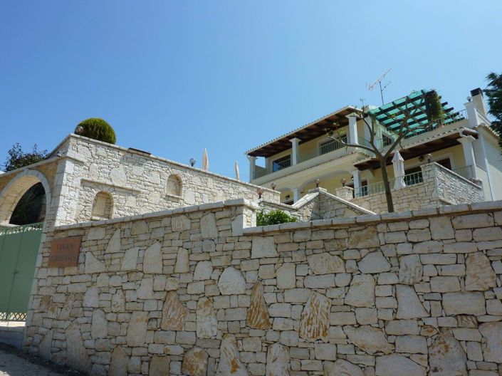 Image No.16-4 Bed House for sale