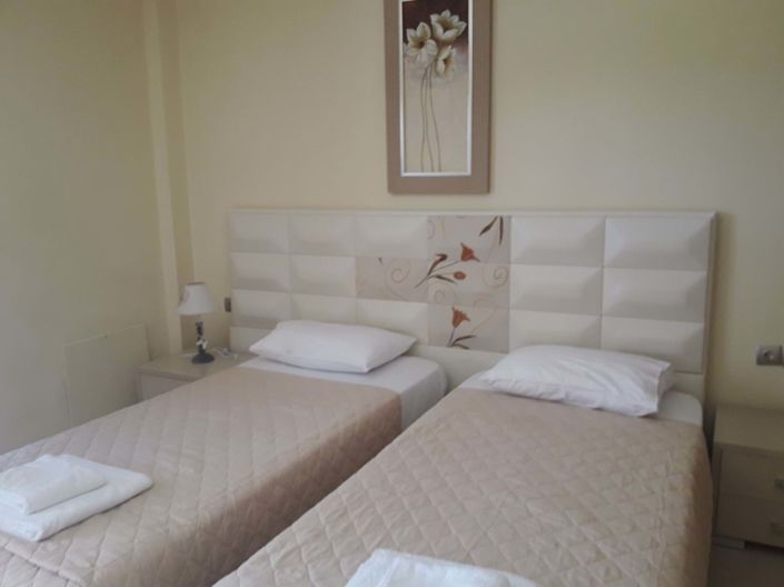 Image No.7-4 Bed House for sale