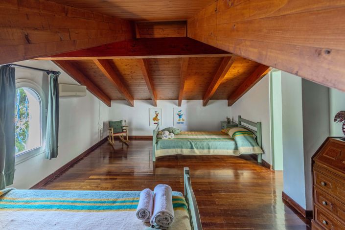 Image No.13-4 Bed House for sale