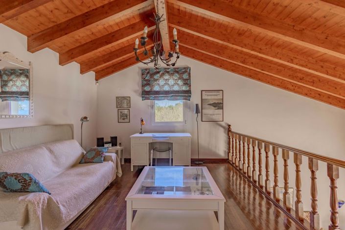 Image No.15-4 Bed House for sale