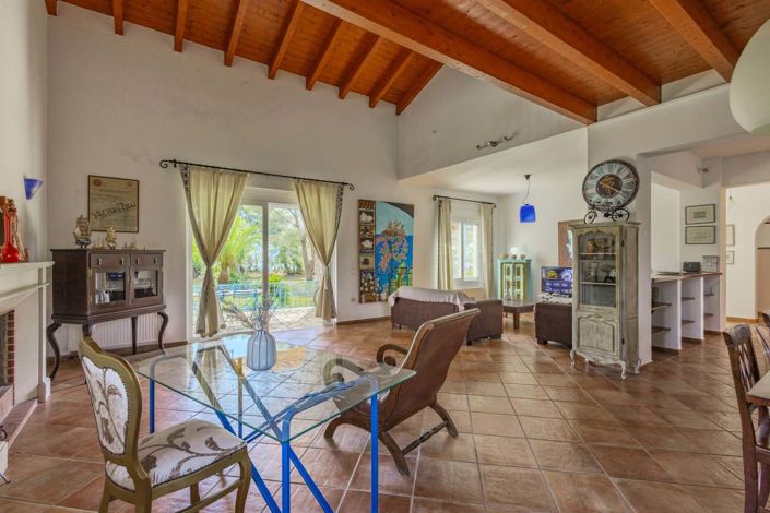 Image No.4-4 Bed House for sale