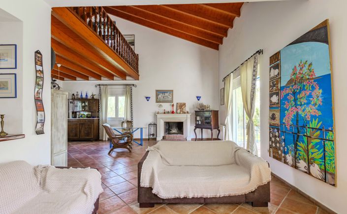 Image No.6-4 Bed House for sale