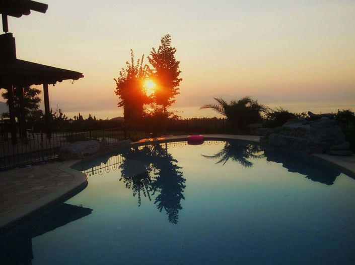 Image No.18-5 Bed House for sale