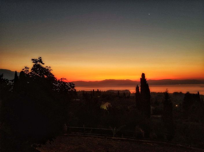 Image No.20-5 Bed House for sale