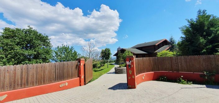 Image No.24-5 Bed House for sale