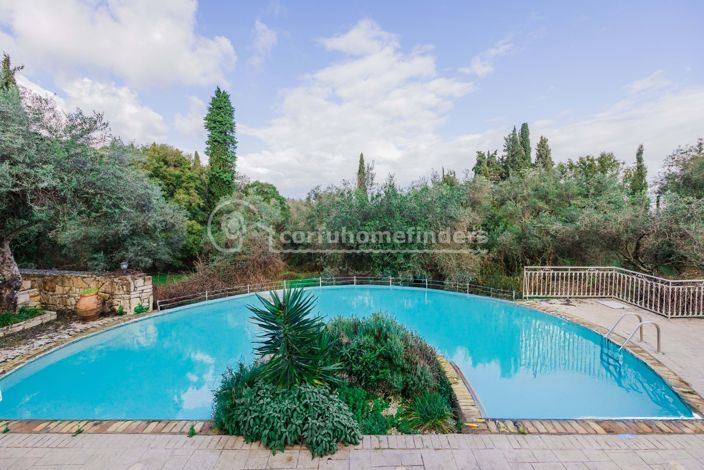 Image No.12-4 Bed House for sale