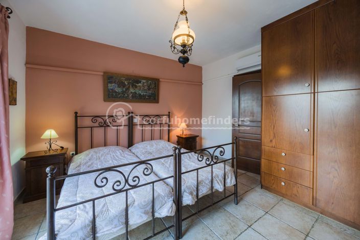 Image No.9-4 Bed House for sale