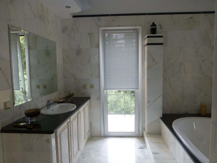 Image No.15-4 Bed House for sale