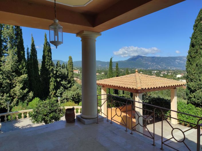 Image No.21-4 Bed House for sale