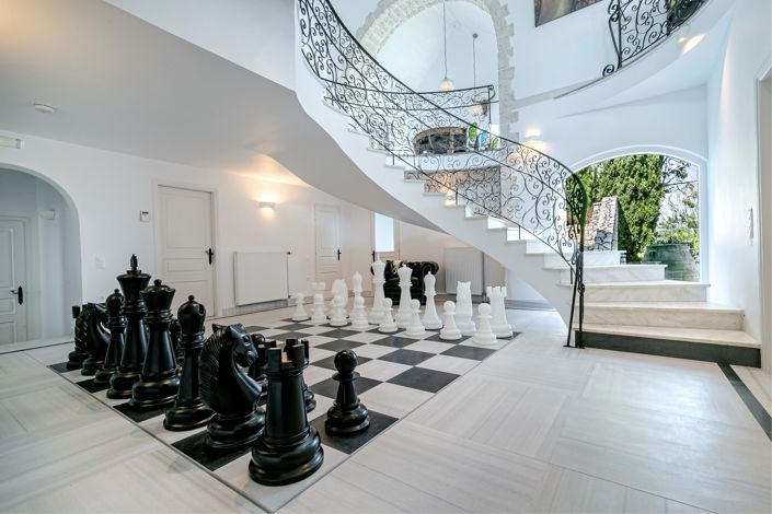 Image No.10-6 Bed House for sale