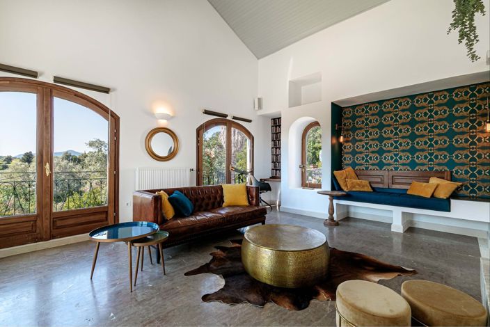 Image No.11-6 Bed House for sale