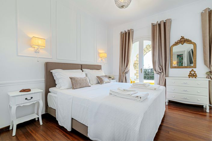 Image No.13-6 Bed House for sale