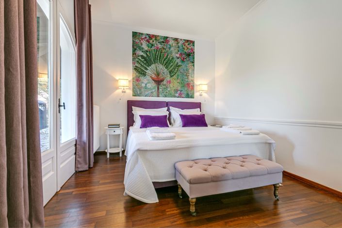 Image No.14-6 Bed House for sale