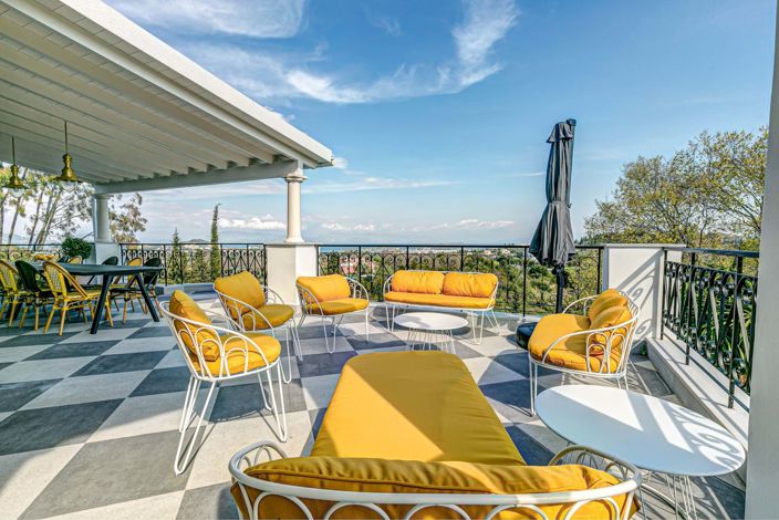 Image No.14-6 Bed House for sale