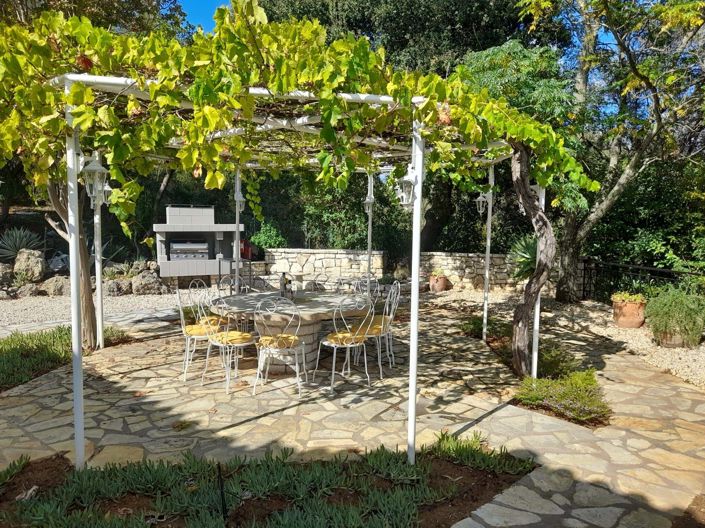 Image No.16-6 Bed House for sale