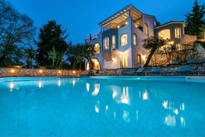 Image No.3-6 Bed House for sale