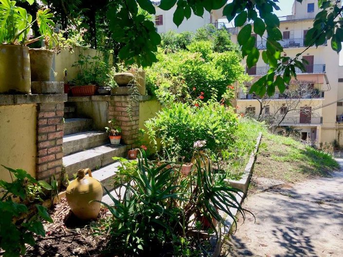 Image No.13-3 Bed Land for sale