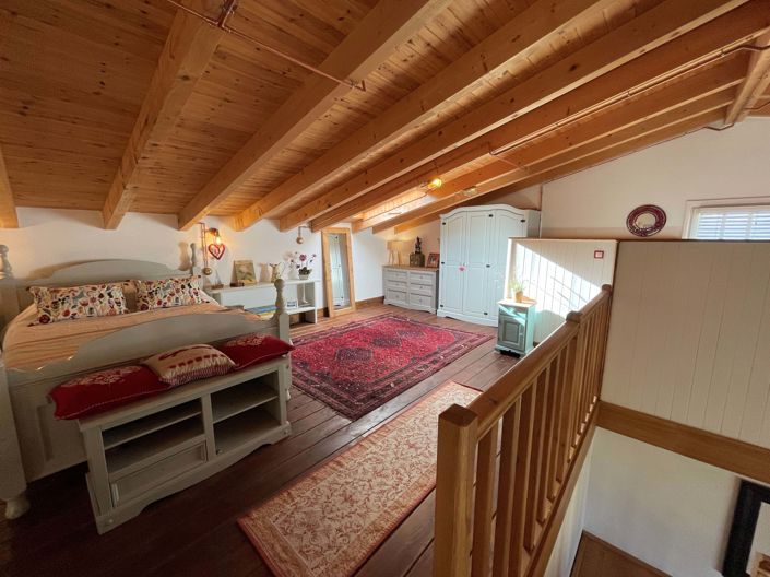 Image No.11-3 Bed House for sale