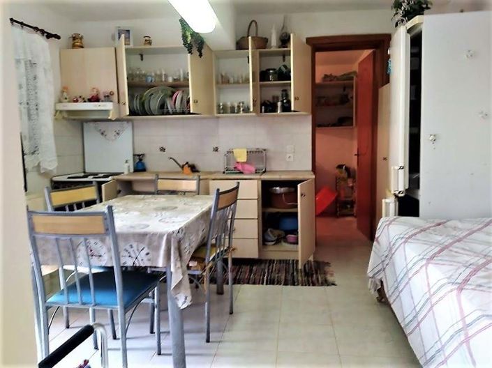 Image No.4-2 Bed House for sale