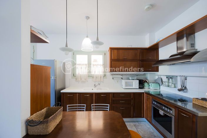 Image No.24-6 Bed House for sale