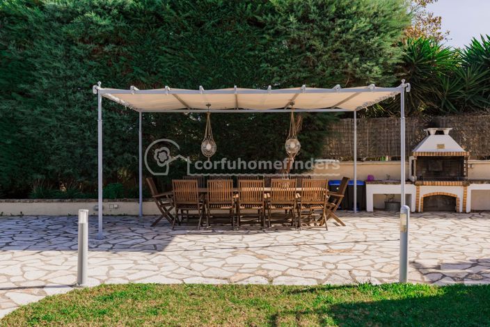 Image No.32-6 Bed House for sale