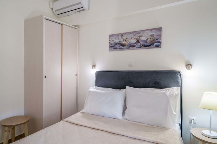 Image No.4-5 Bed House for sale