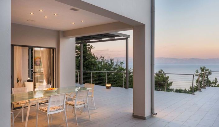 Image No.8-5 Bed House for sale