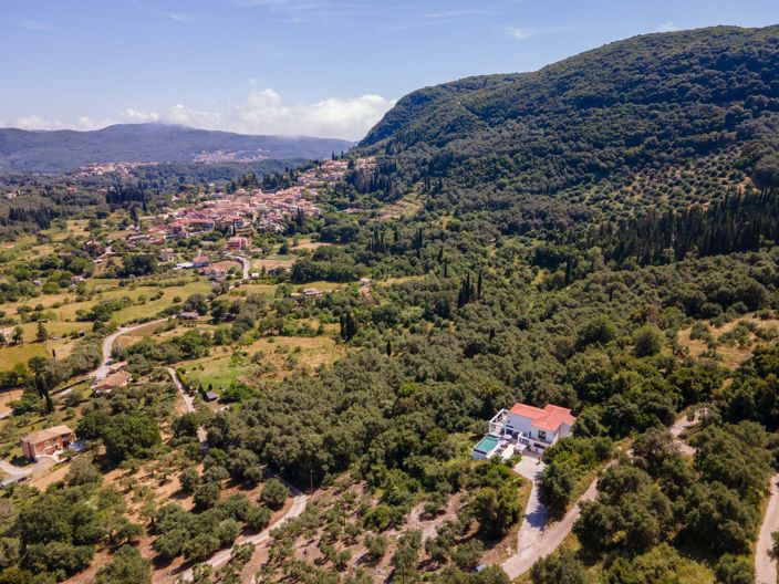 Image No.19-4 Bed House for sale