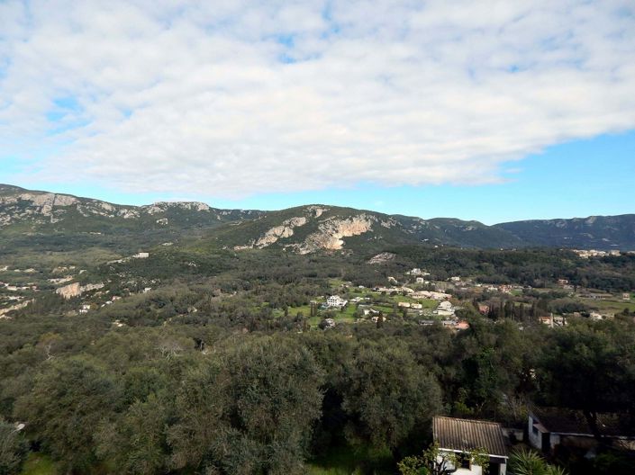 Image No.3-5 Bed House for sale